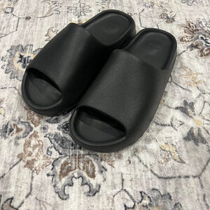 Black Adidas Yeezy slides #YeezySlides